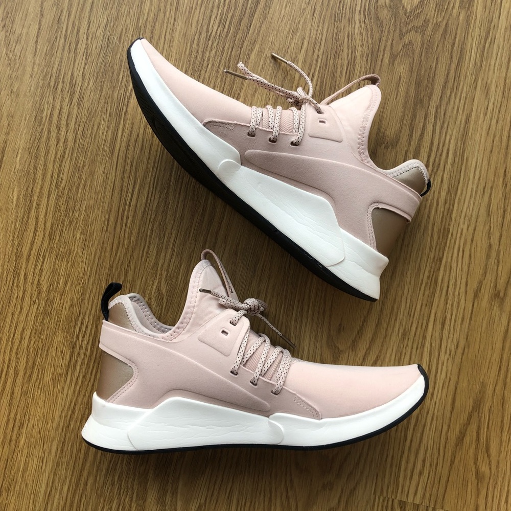 Reebok Guresu 2 Sneakers NWOT